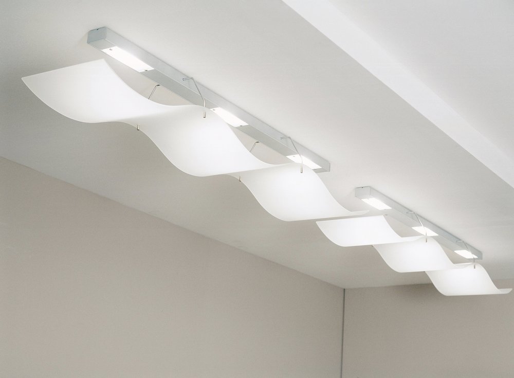 Ceiling lighting fixture